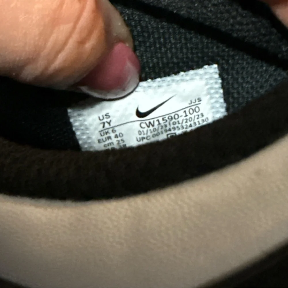 Nike Dunk Low - Panda - Size 7Y - black/white